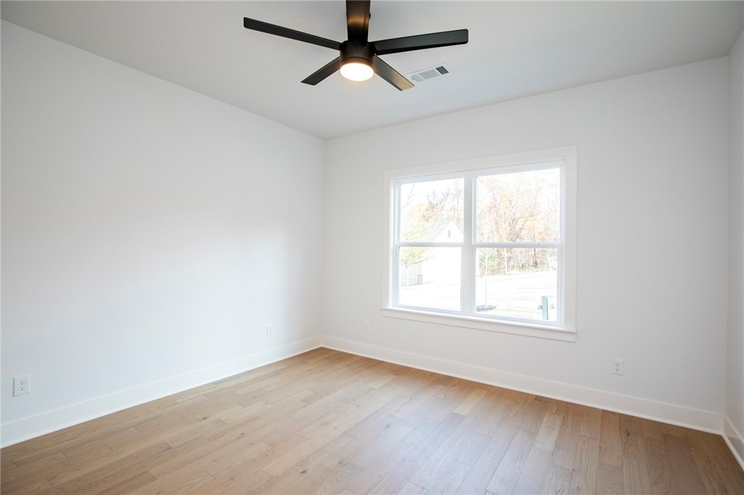 Sherlock Sub Bvv - Residential