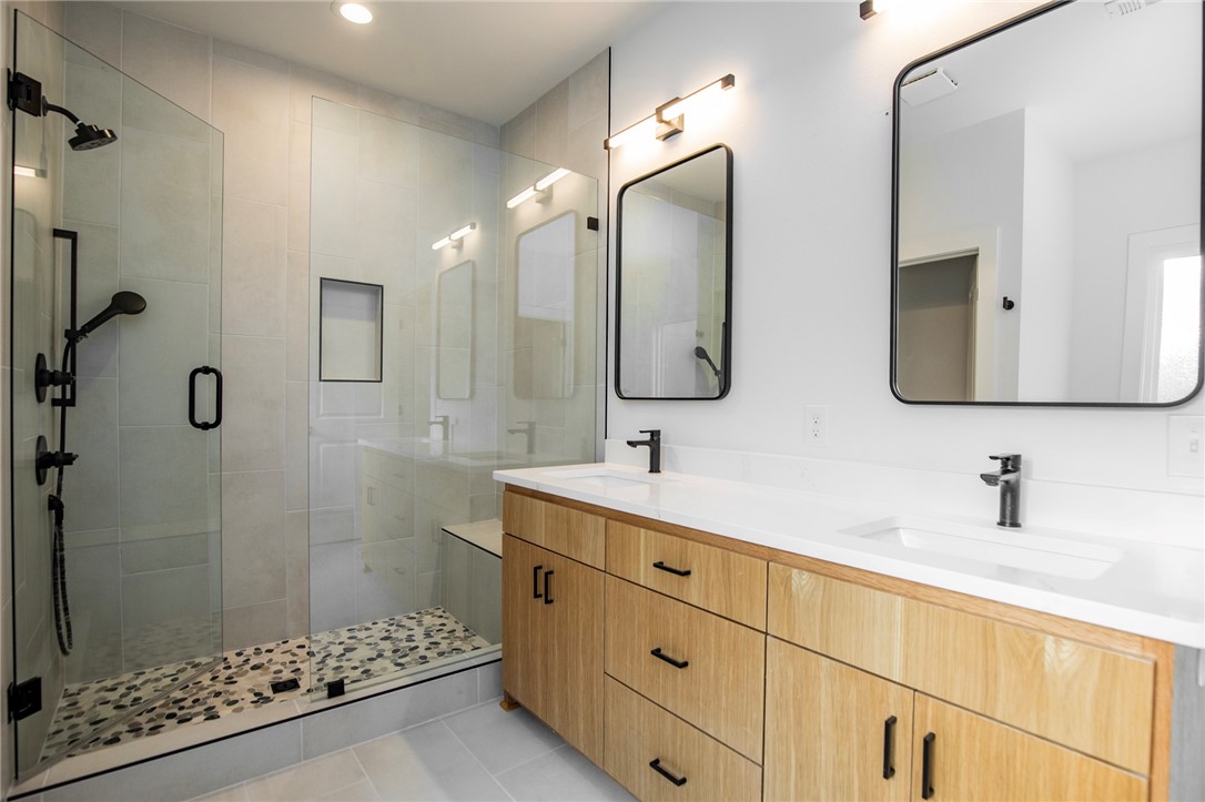 Sherlock Sub Bvv - Residential