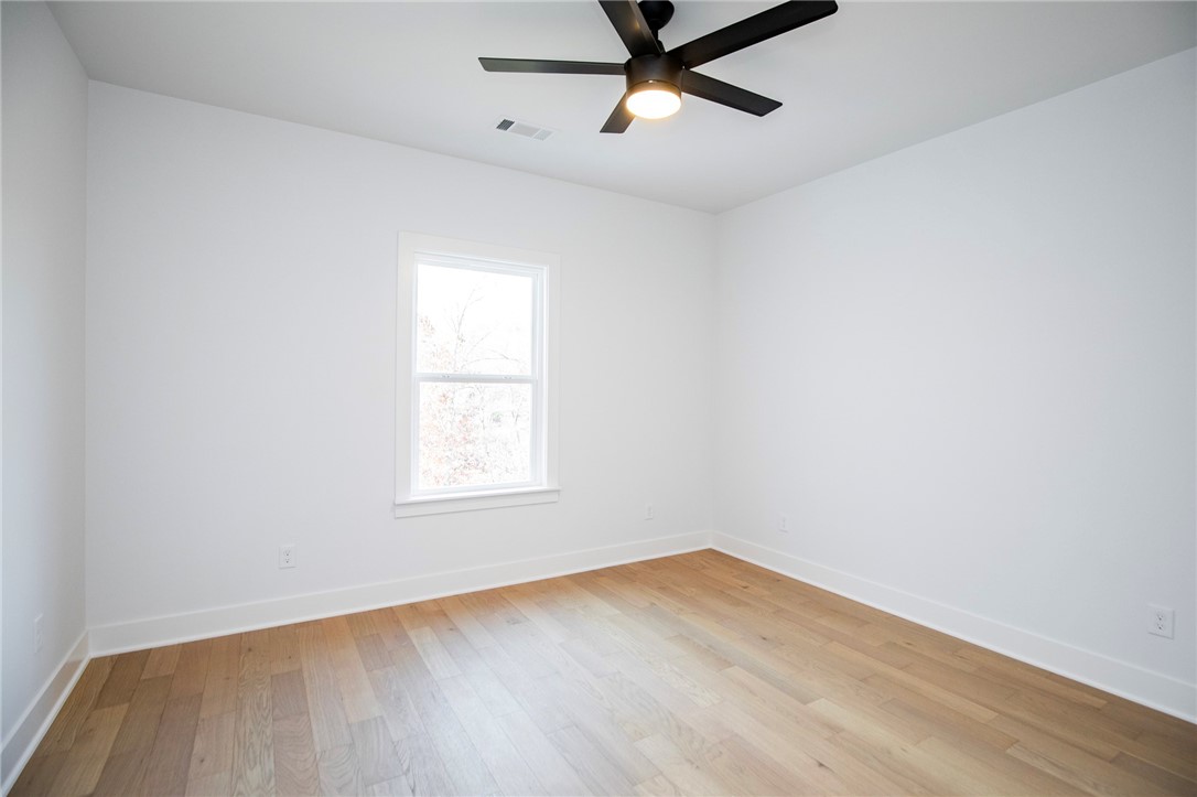 Sherlock Sub Bvv - Residential