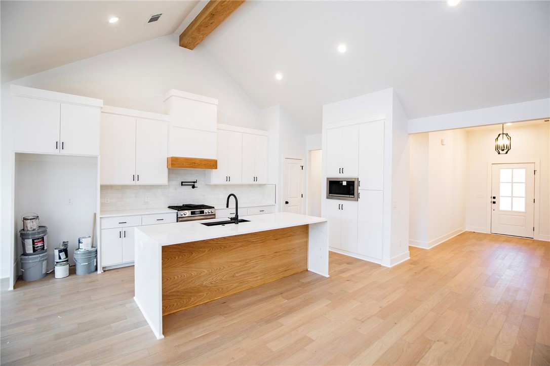 Sherlock Sub Bvv - Residential