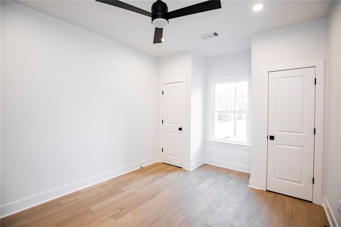 Sherlock Sub Bvv - Residential