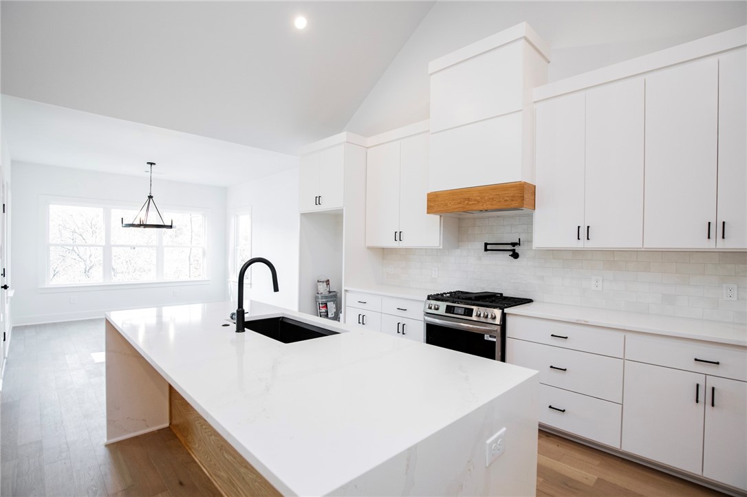 Sherlock Sub Bvv - Residential