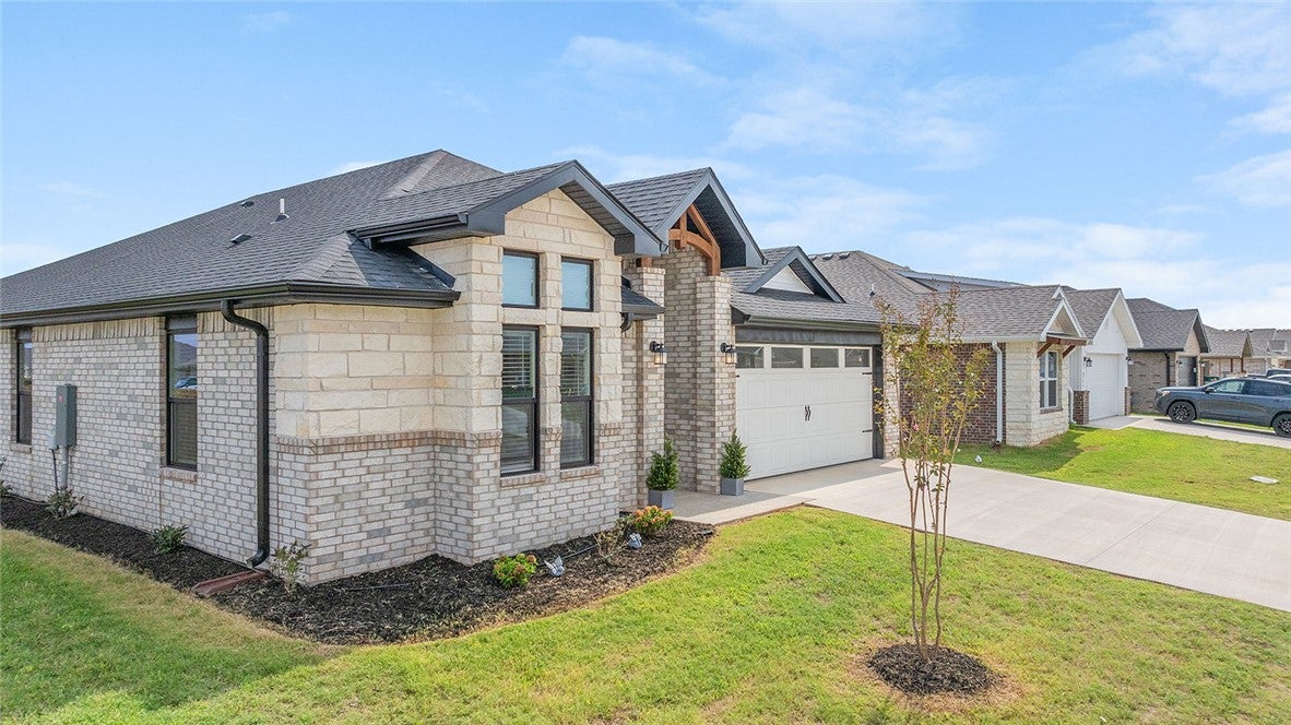 8731 Sunspire Lane