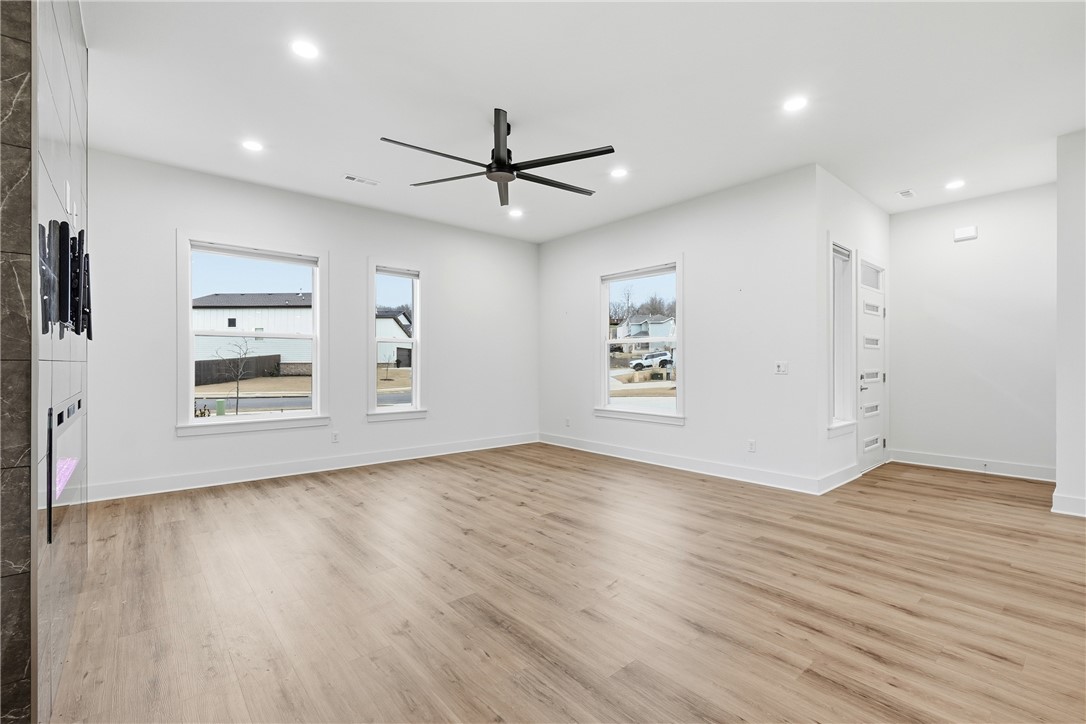 Greens At Sugar Creek, The Pea Ridge - Residential