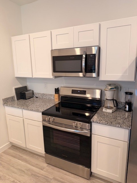 FEATHERSTON VILLAGE PH 2-CENTERTON - Residential Lease