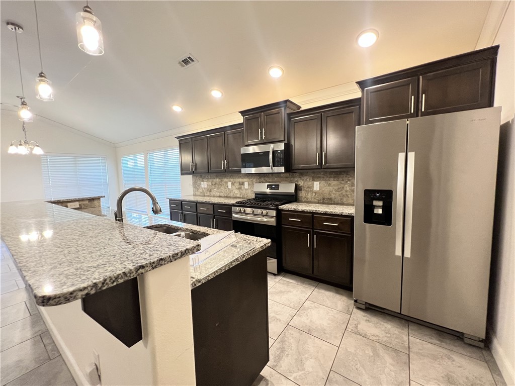 Fox Spur - Residential Lease