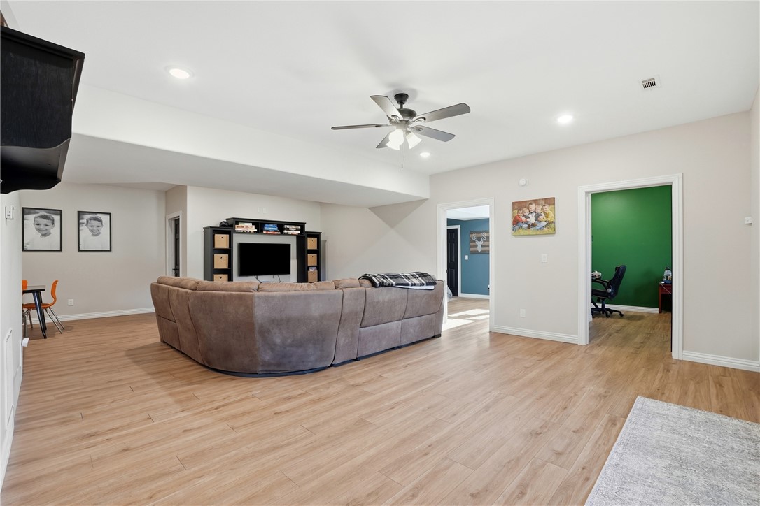 Unit 106 Holiday Island - Residential