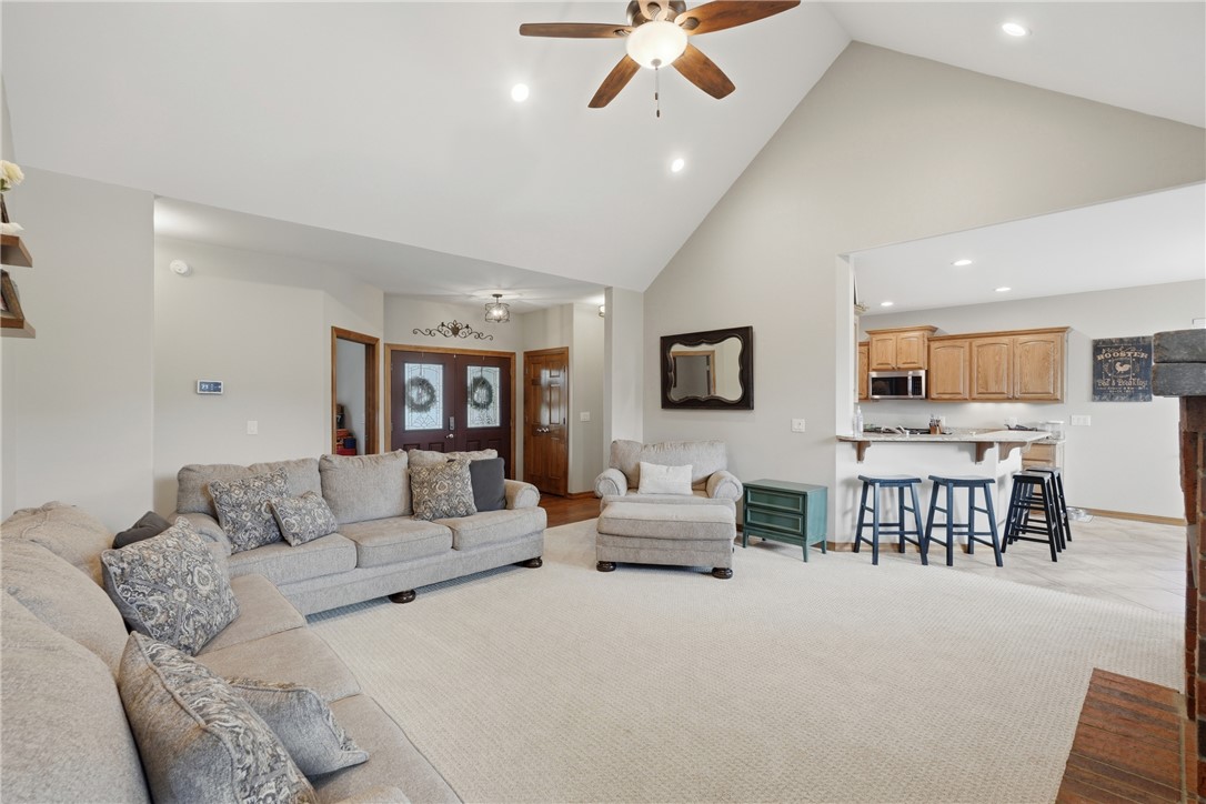 Unit 106 Holiday Island - Residential