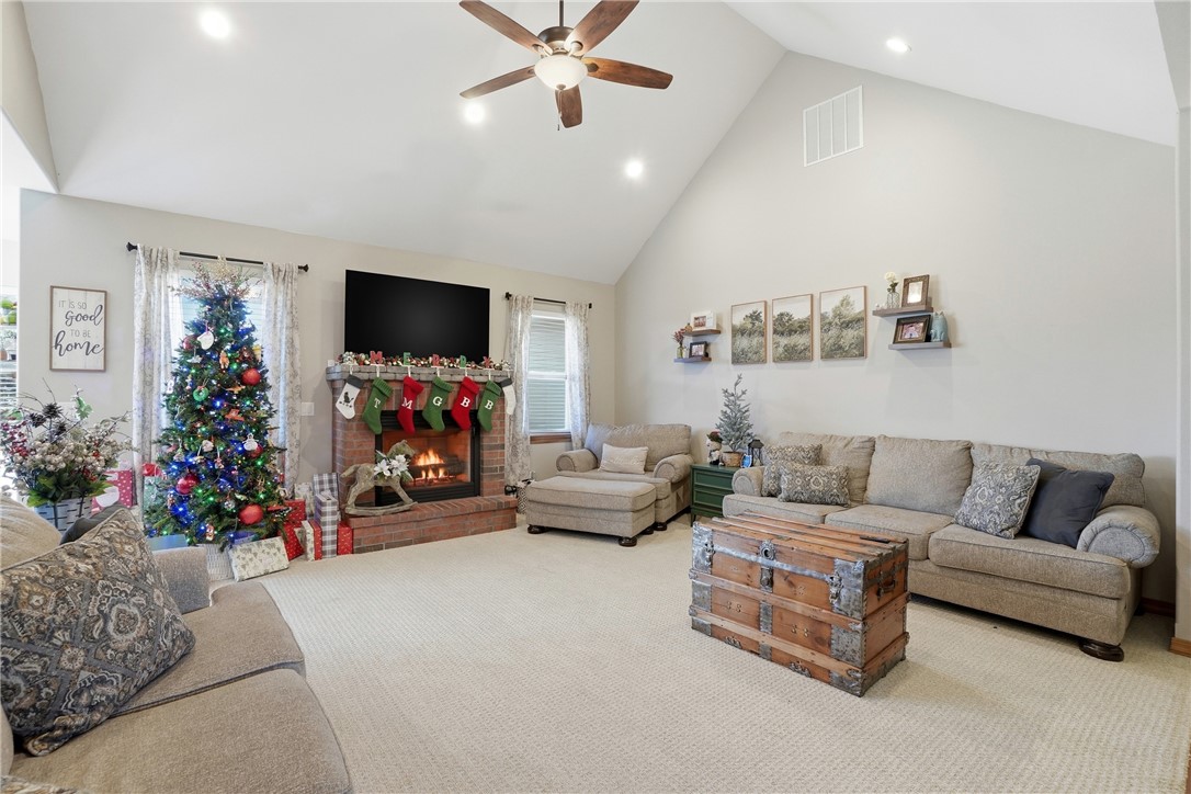 Unit 106 Holiday Island - Residential