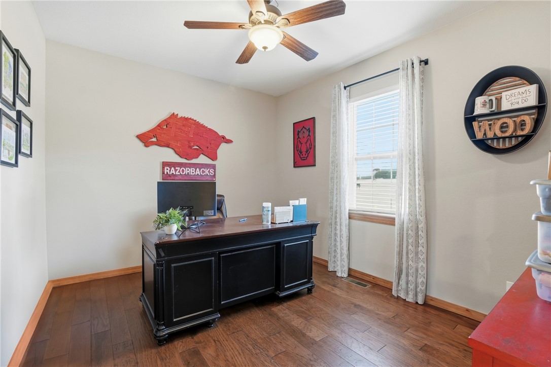 Unit 106 Holiday Island - Residential