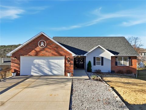 Photo of 22 Bandy Drive, Holiday Island, AR 72631 (MLS # 1329659)