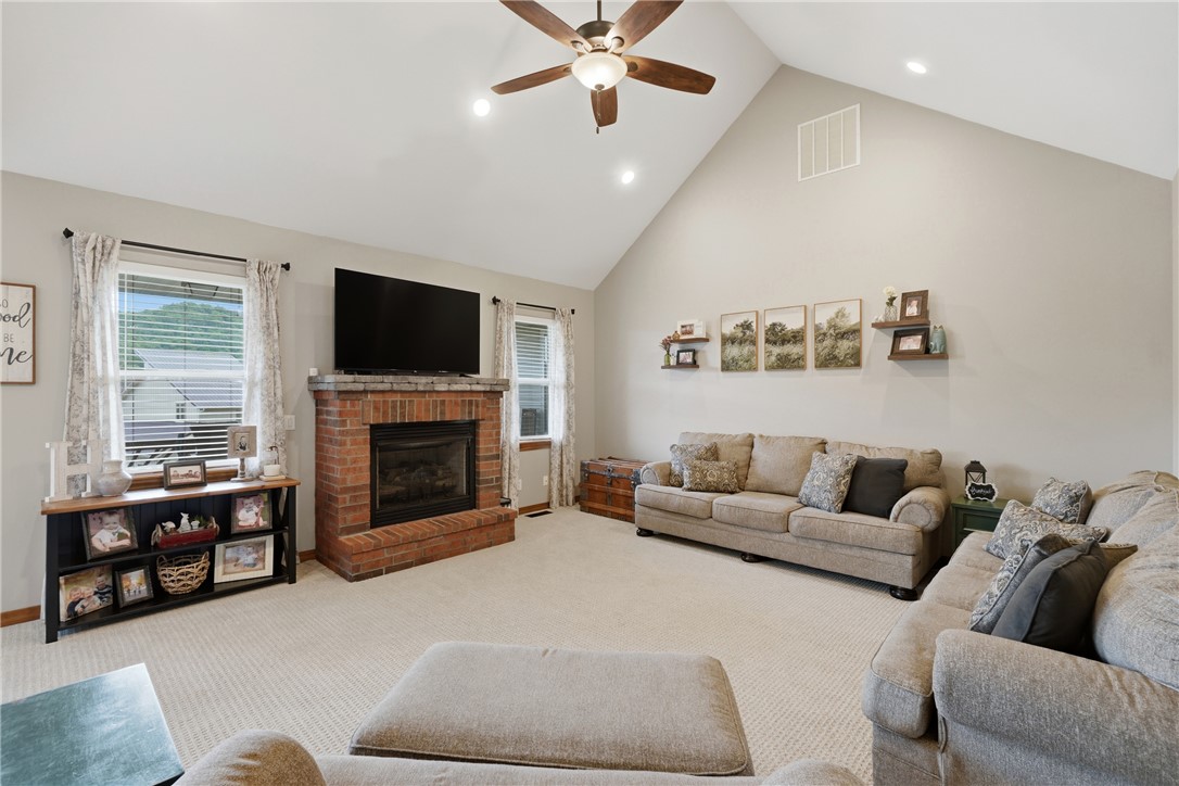 Unit 106 Holiday Island - Residential