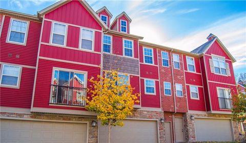 Photo of 2829 W Hillshire Drive, Fayetteville, AR 72704 (MLS # 1332674)