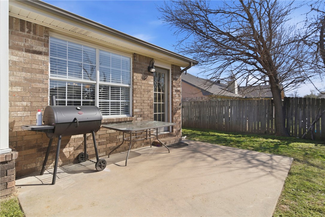 Pine Meadow Add Rogers - Residential