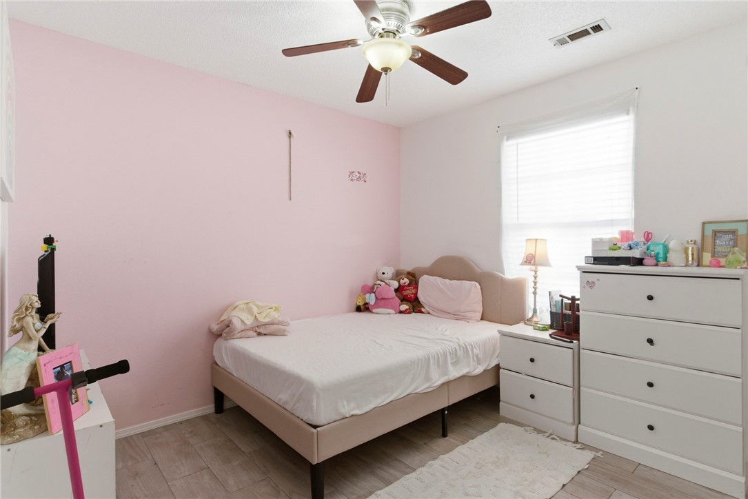 Pine Meadow Add Rogers - Residential