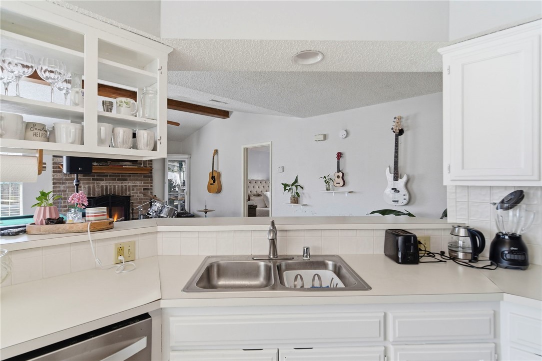 Pine Meadow Add Rogers - Residential