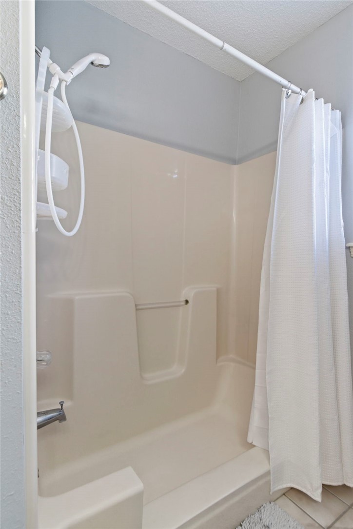 Pine Meadow Add Rogers - Residential