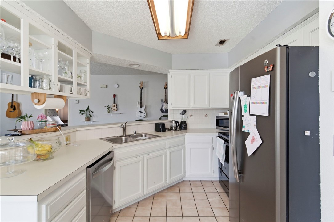 Pine Meadow Add Rogers - Residential