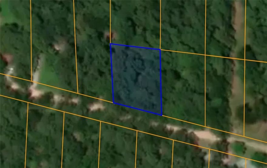 LOCATION LOCATION LOCATION! Escape to your own private retreat with this secluded lot—perfectly positioned to give you the peace of the country while still being just 15 minutes from Downtown Rogers. With quick access to Beaver Lake (3 minute drive), Hobbs State Park (5 minute drive), and seasonal lake views, this is an ideal spot for outdoor recreation. This property offers opportunities you won’t often find in Benton County.