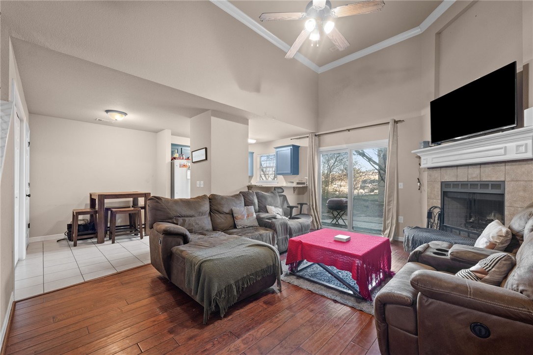 Skate Place Ph I Condos Hpr - Residential