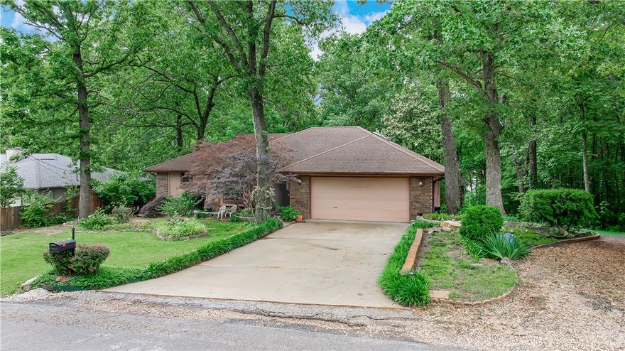 Come see this two bed, two bath home with a sunroom and small office located near Tunnelvision and the Northeast corner of Oz Trails, the planned mountain biking destination sporting a chairlift, 20 miles of gravity trails, bike shop, community plaza and more. Great central location, just one block from Water Tower Trailhead on Little Sugar Trail System and close to London Park on Lake Windsor. Put your touches on the interior to make it your own. Home is all one level with a kitchen and eat in area opening into the living room. Sunroom is off of the back overlooking the deck and fenced yard. A small nook office room with a closet and skylight is located toward the front door. Guest bedroom and full bath plus the primary bedroom and its large primary bath are located just off the hall. Come see this one today!