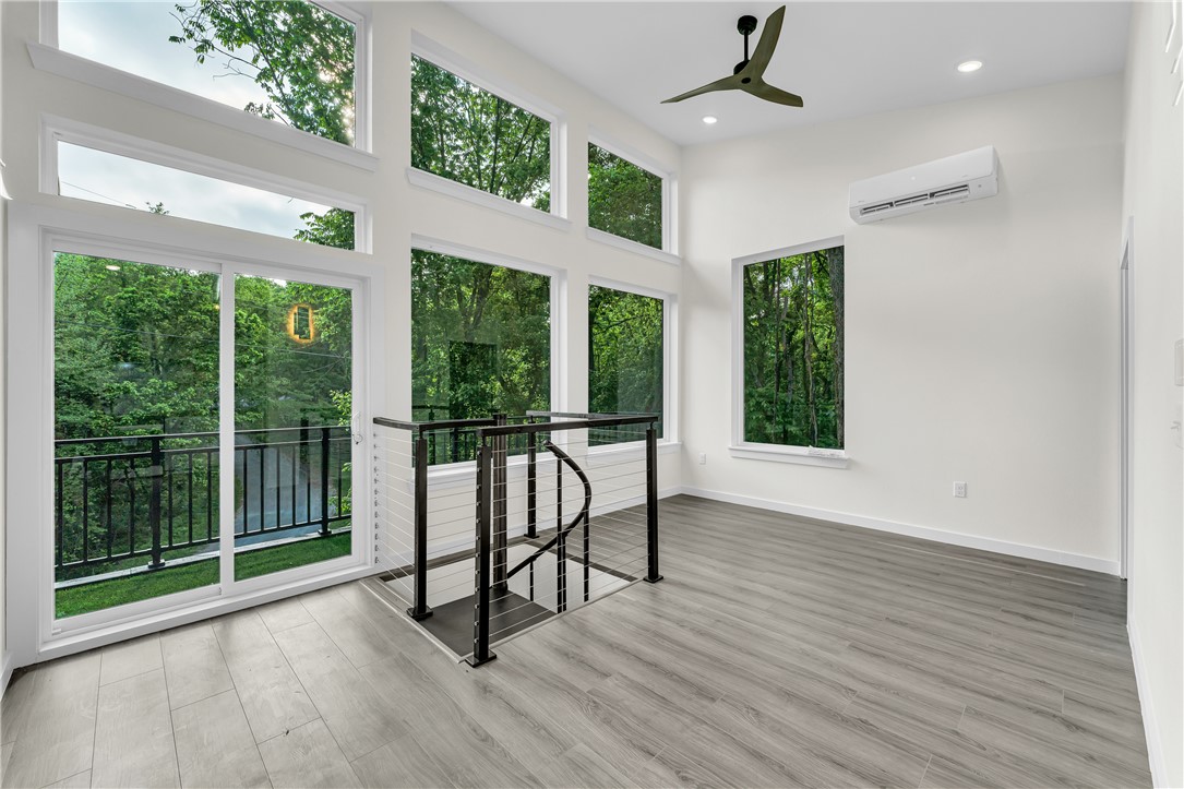 Blue Spgs Village - Residential