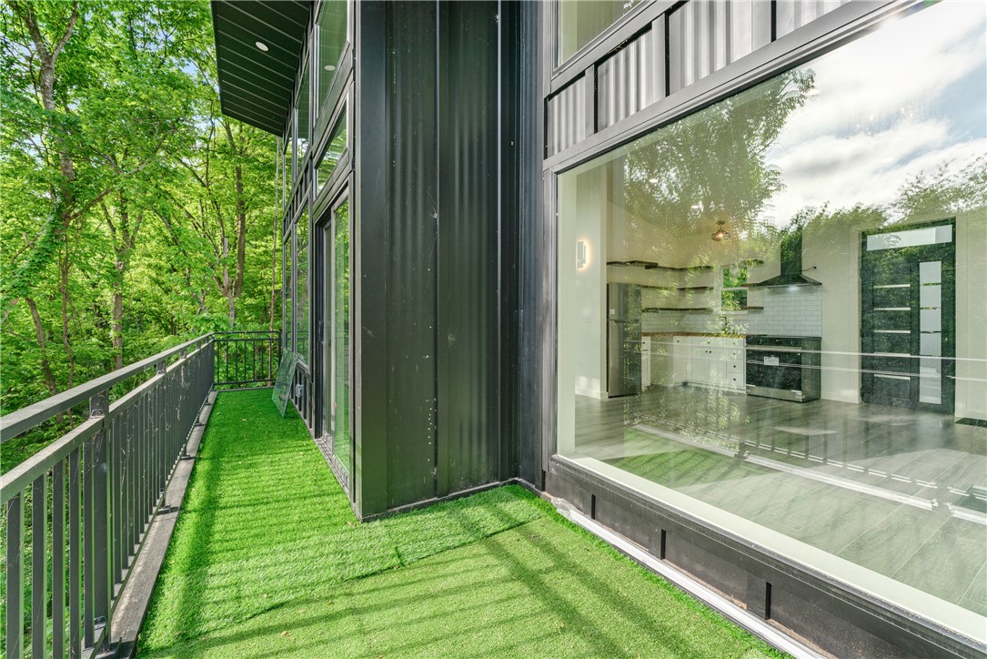 Blue Spgs Village - Residential