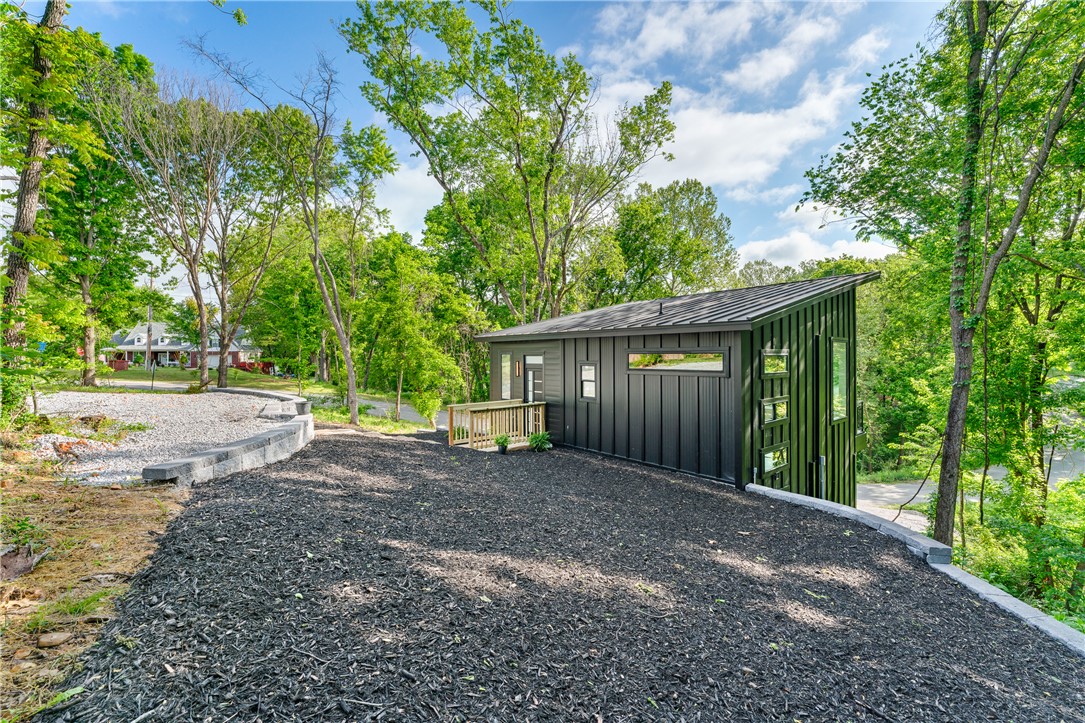 Blue Spgs Village - Residential