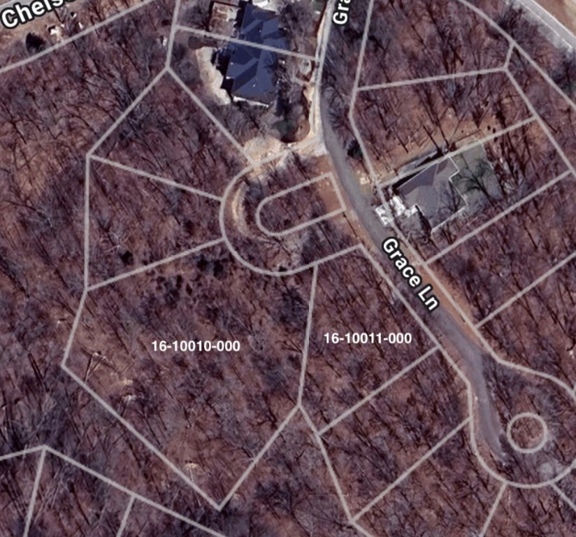 Rare opportunity to own a hard-to-find double lot totaling 1.45 acres in a peaceful cul-de-sac, perfectly situated near Lake Windsor and just minutes from Bella Vista’s popular bike trails. This spacious property backs up to POA green space, offering added privacy and a natural buffer, no rear neighbors! Located in one of the most desirable areas of Bella Vista, this lot is ideal for building your dream home, or vacation retreat. With mature trees and easy access to nearby recreational amenities, it strikes the perfect balance between seclusion and convenience. Enjoy all the benefits of Bella Vista living, including seven private lakes, multiple golf courses, scenic parks, and a welcoming, active community.