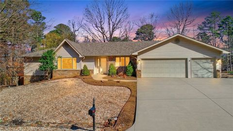 Photo of 6 Banbury Lane, Bella Vista, AR 72714 (MLS # 1339662)