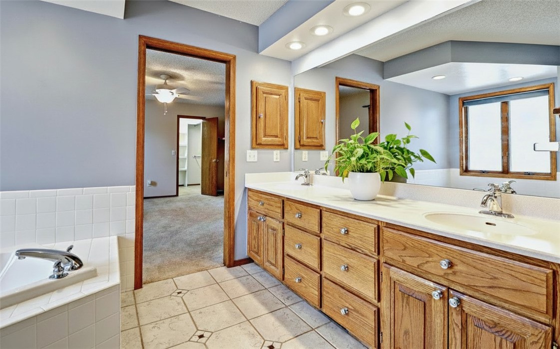 Oxford Sub Bvv - Residential