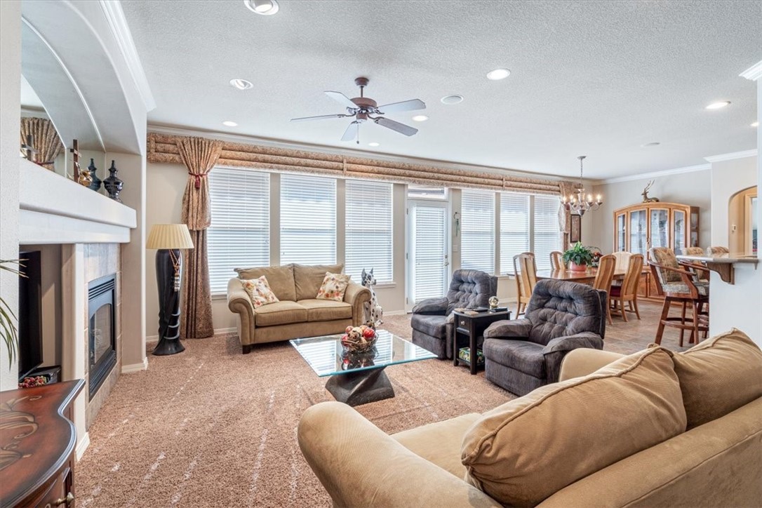 Tanyard Creek Courts Blk 1 Bvv - Residential