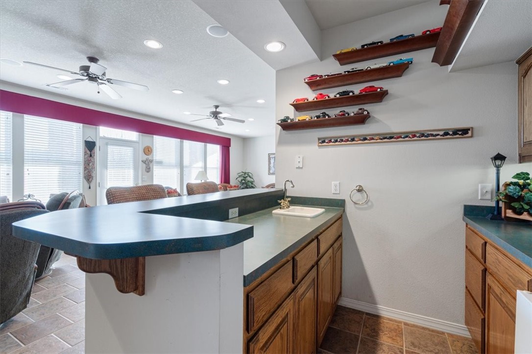 Tanyard Creek Courts Blk 1 Bvv - Residential