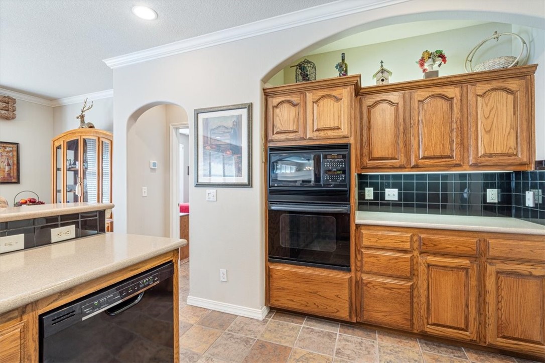 Tanyard Creek Courts Blk 1 Bvv - Residential