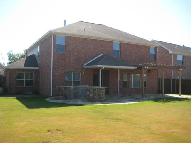 Woods Creek - Residential Lease