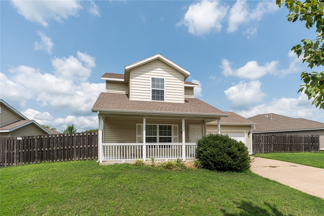 This 2 bdrm, 2.5 bath Home is move-in ready! A great location in close proximity to the UofA, restaurants, and bike trails. Home opens into a large, welcoming living room with an adjacent kitchen for easy entertaining. All appliances include a full-sized refrigerator, range, and dishwasher plus washer/drye