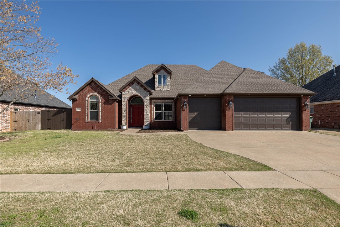 Stonebridge Meadows beauty!!! 2,442 heated sq ft offers 4 bedrooms, 3 full and 1 half bath, study w/ a closet, eat in kitchen, living room, formal dining, and separate laundry. This floorplan is very VERSATILE!! Amenities include hardwood floors, walk in closets, solid maple cabinets, soffit lights, surround sound, covered back patio, fully privacy fenced backyard, and a 3 car garage w/ a built in underground storm shelter. This home has ALL of the improvements plus some! NEW insulated garage doors, whole house generator, tankless hot water heater, hvac w/ Ecobee thermostats and sensors, ceiling fans, and Samsung Appliances. This home is sure to impress and is great for any stage of life!
*** $5,000 SELLER PAID CLOSING COST ALLOWANCE ***