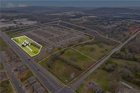 Photo of 1640 S Morningside Drive Lot 2 #Lot 2, Fayetteville, AR 72701 (MLS # 1327047)