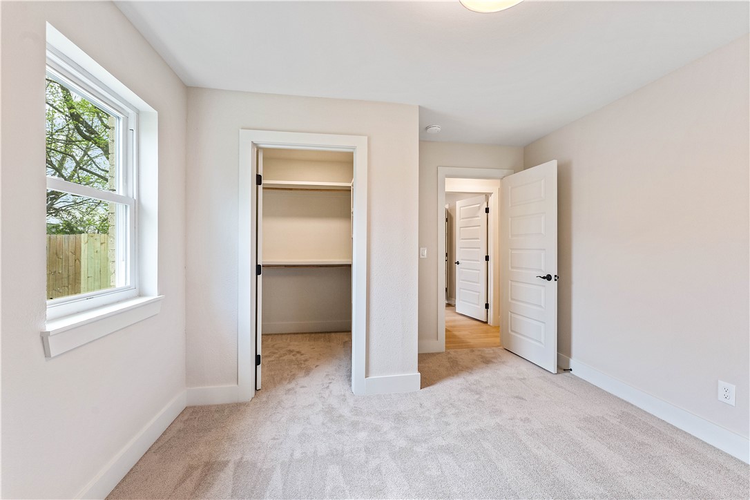 Southern Meadows 1st Add Bentonville - Residential