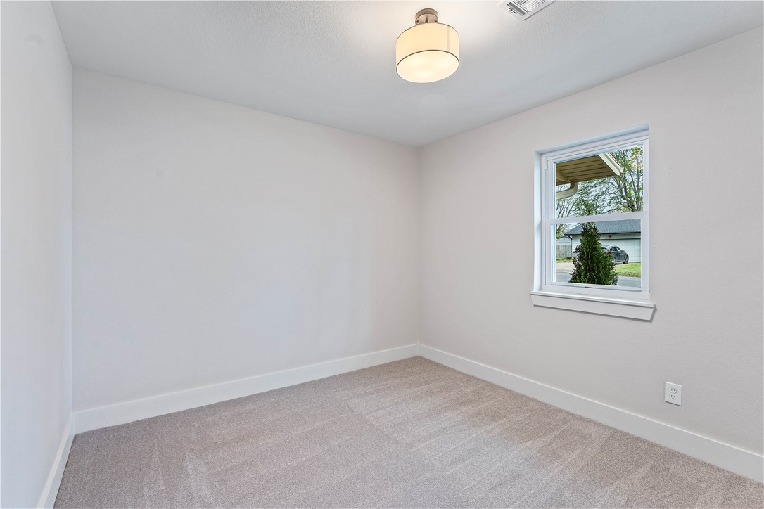 Southern Meadows 1st Add Bentonville - Residential