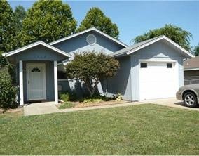 Don't miss out on this cozy 2 bed, 2 bath home conveniently located in Bentonville. With LVP flooring throughout and all appliances included except washer/dryer, and a fenced in back yard make this home desirable.