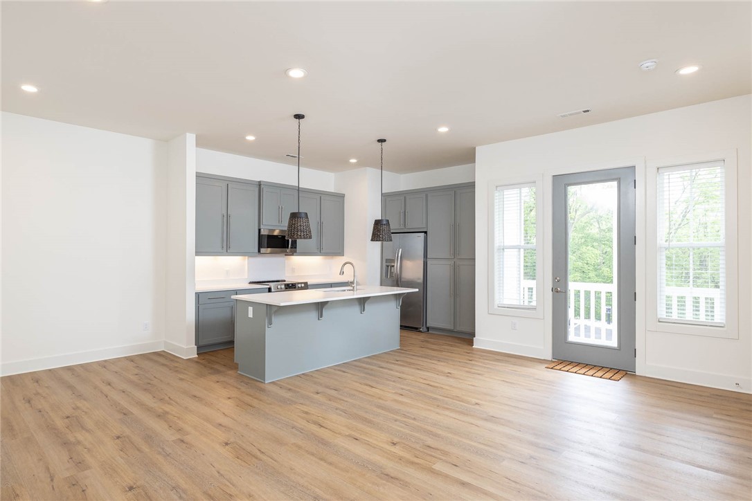 Hill Ave Twnhms Hpr - Residential
