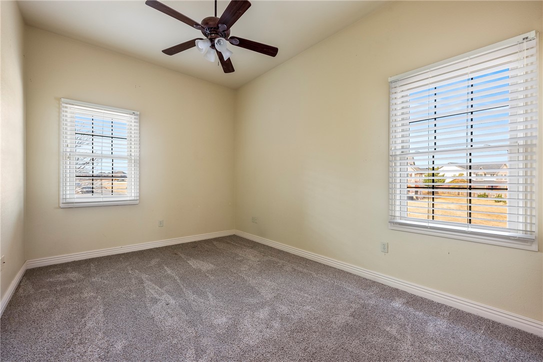 Peaks Ph Ii, The Rogers - Residential Lease