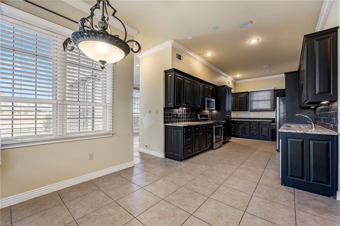 Peaks Ph Ii, The Rogers - Residential Lease