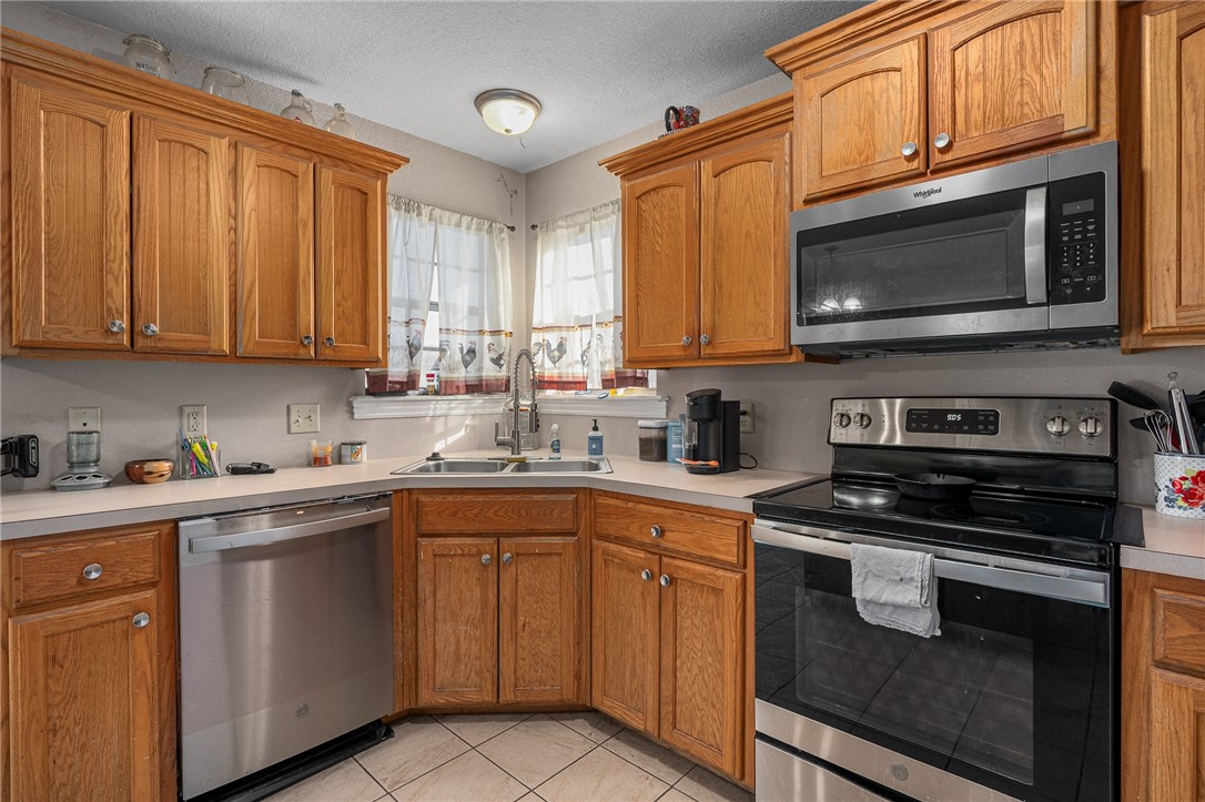 Schoolhouse Prairie - Residential