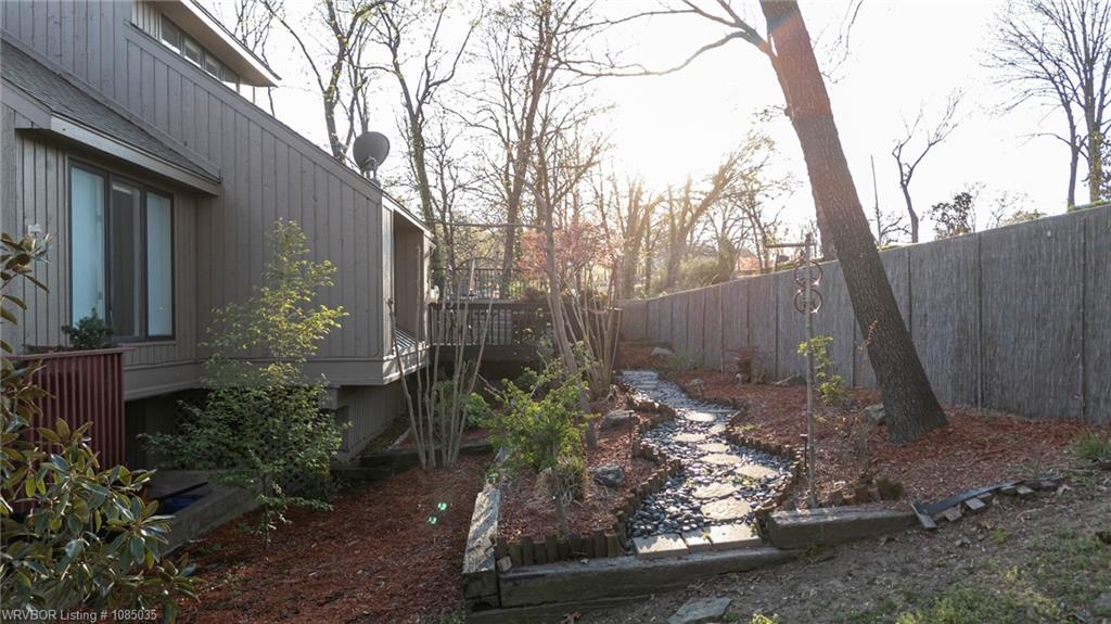 Hardscrabble Way - Residential