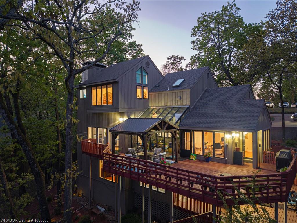 Hardscrabble Way - Residential