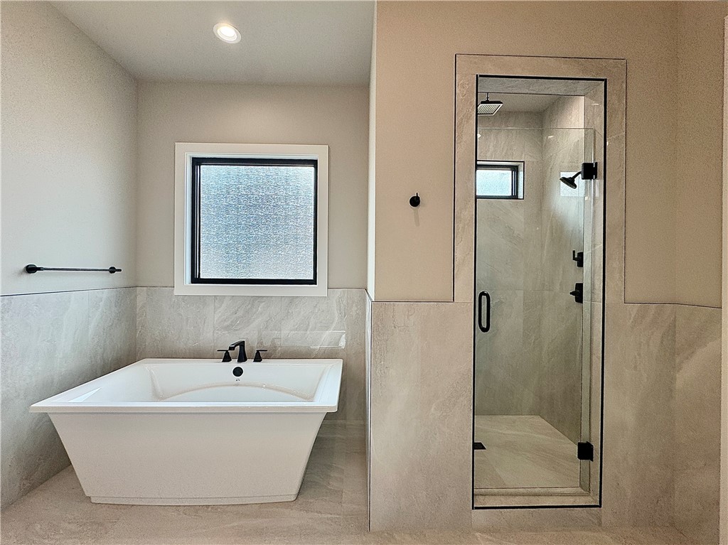 Aurora Heartbeat - Residential