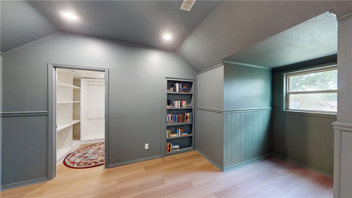 Summit Heights Rogers - Residential