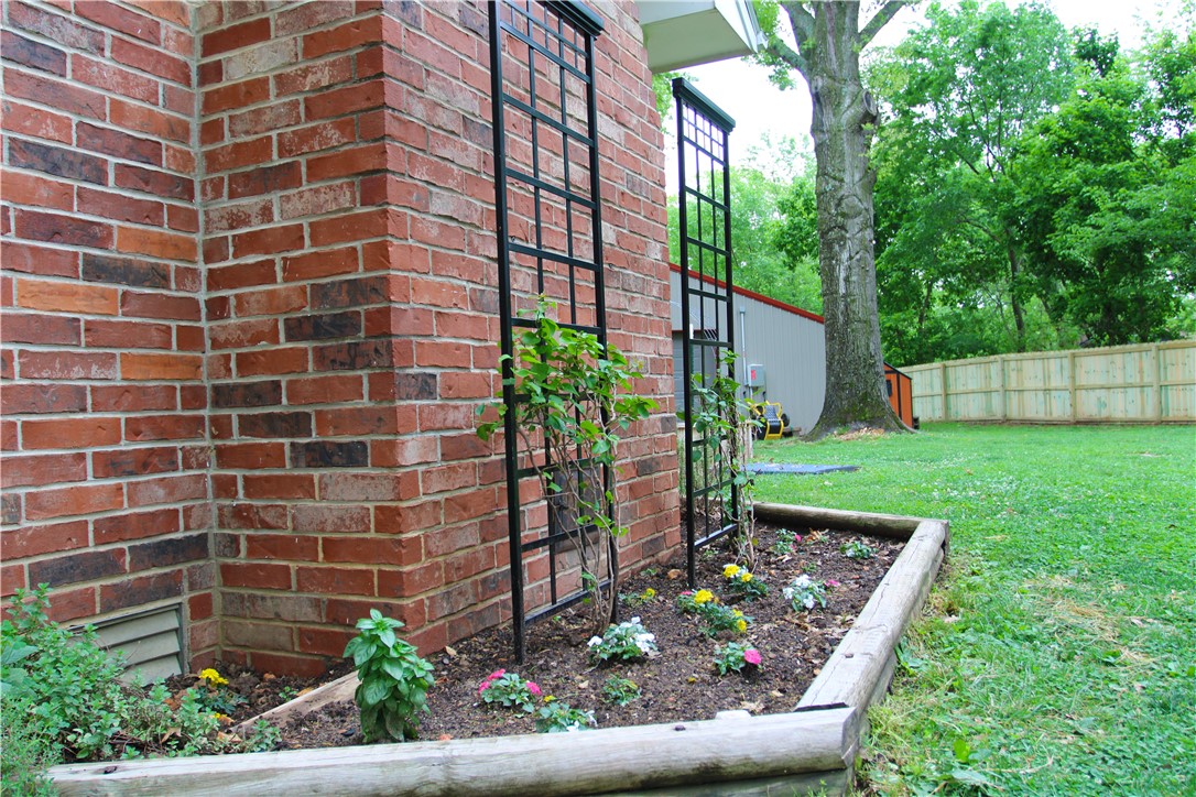 Summit Heights Rogers - Residential